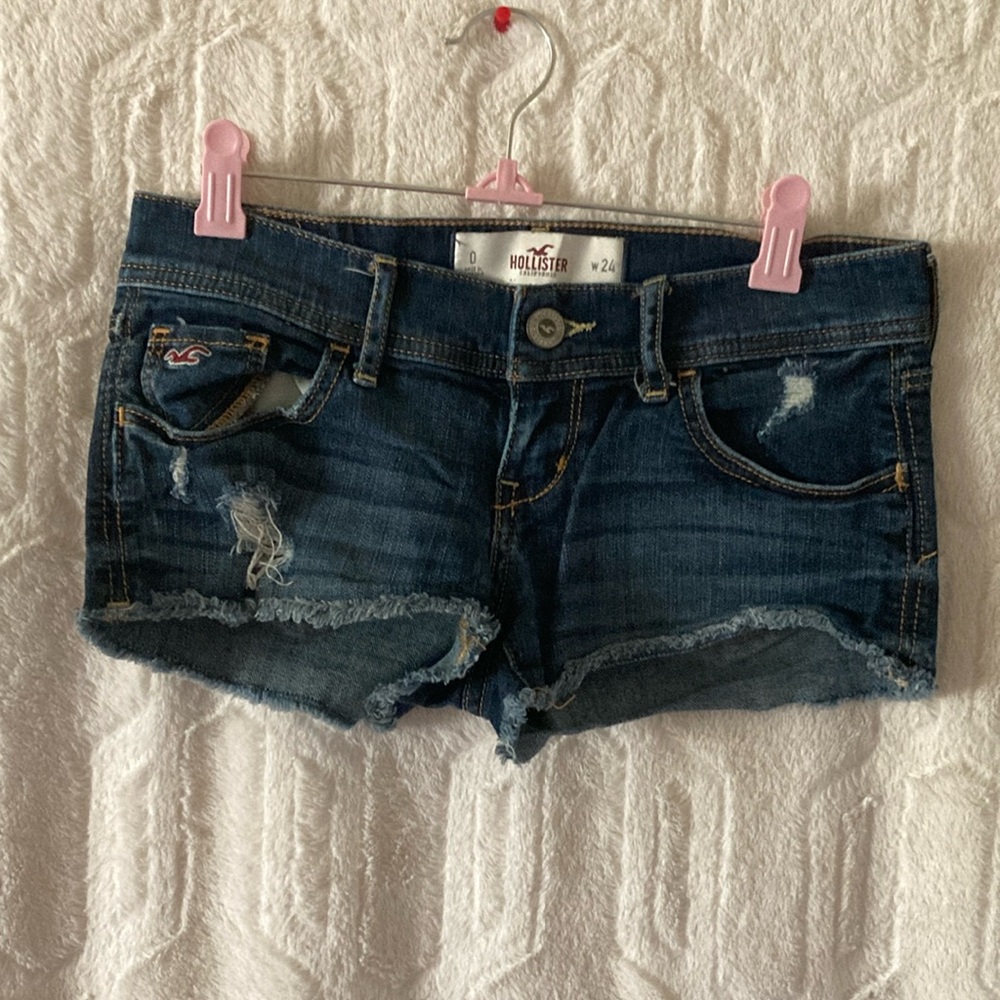 EUC Midrise Distressed Daisy Duke Shorts